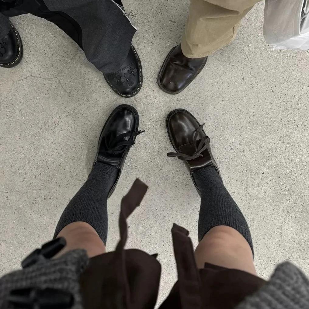 New Luxury Retro Thick Bottom Loafers Women Round Toe Flat Shoe Spring Autumn Commuter Shoes Walking Shoes Single Shoes