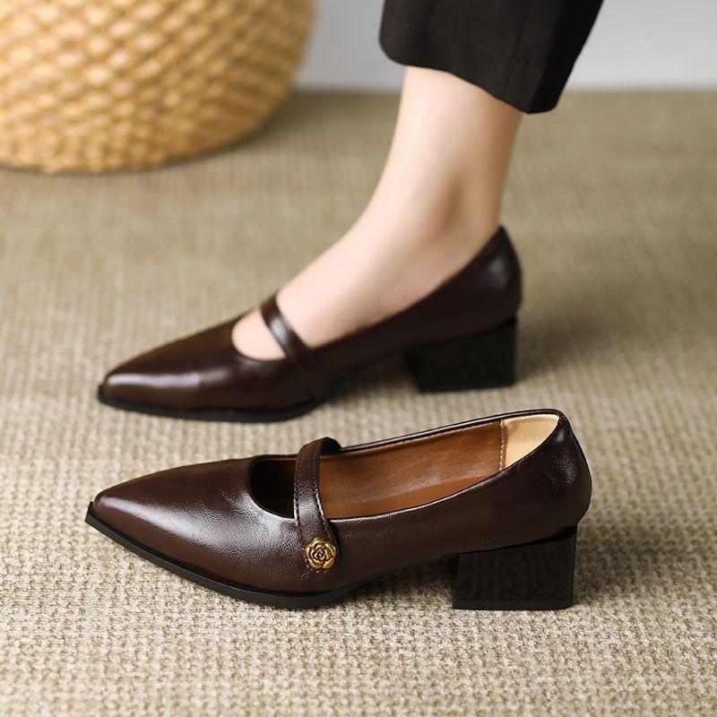 Premium sense shallow mouth new pointed high heels women's retro camellia one-word buckle temperament versatile Mary Jane single shoes