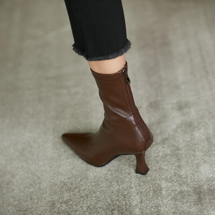 Strong push! Huge comfortable! Autumn and winter high heel elastic pointed short boots female ins Internet celebrity thin boots and ankle socks boots