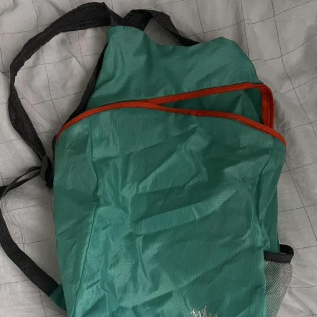 Zaino da Viaggio Delicato sulla Pelle, Borsa Sportiva Ultraleggera Unisex, Zaino Pieghevole Portatile per Esterni