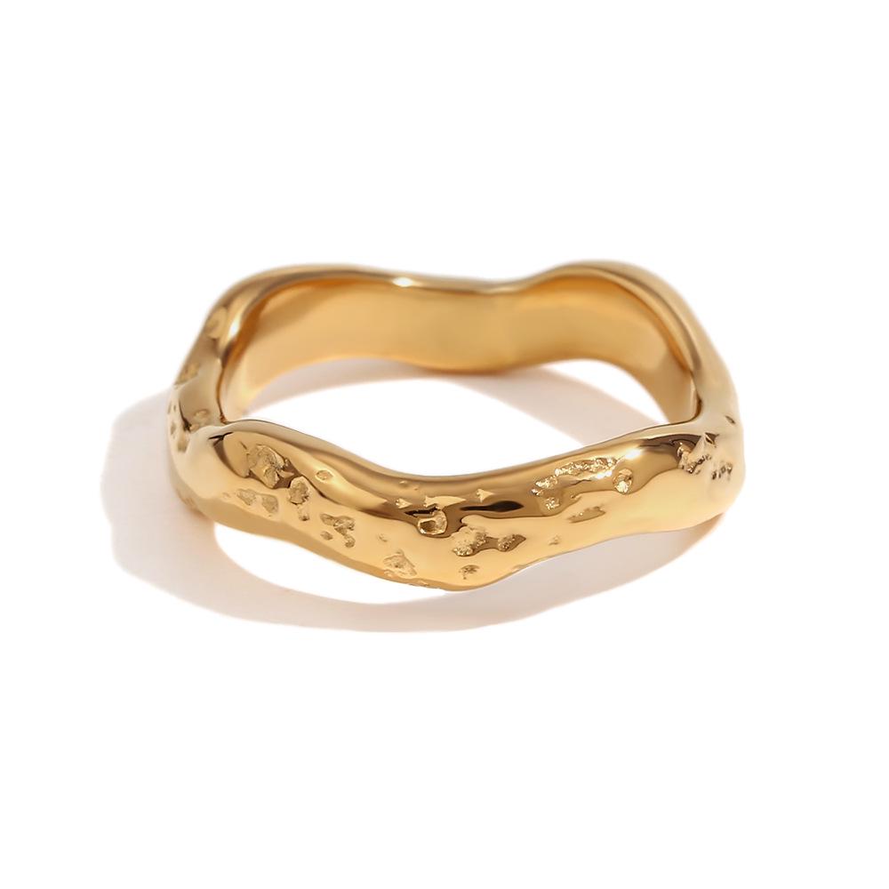 European & American 18K Gold-Plated Retro Wave Ring – Women's Stainless Steel Hand Jewelry