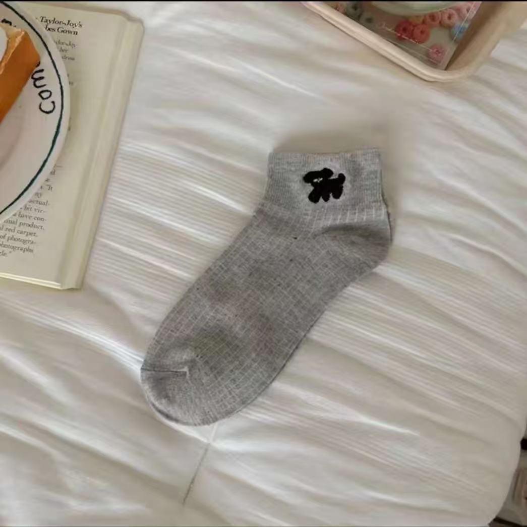 

Мультяшные носки с щенком в корейском стиле: Весенние носки-следки из фасонной пряжи с милыми вертикальными полосками для женщин и студентов One Size