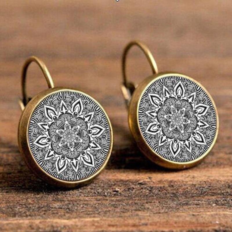 Fashion Elegant Round Stud Ear Vintage Women Girls Lady Crystal Flower Hoop Earrings  for Women
