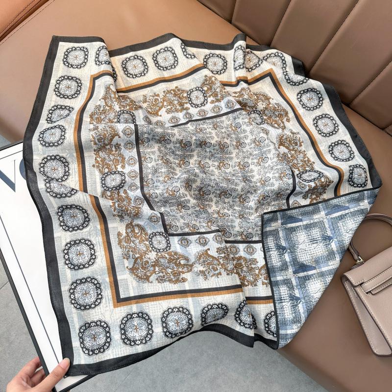 Spring clothing with silk scarves Double-sided herringbone velvet silk scarves Simple retro square scarves Travel sunscreen scarves