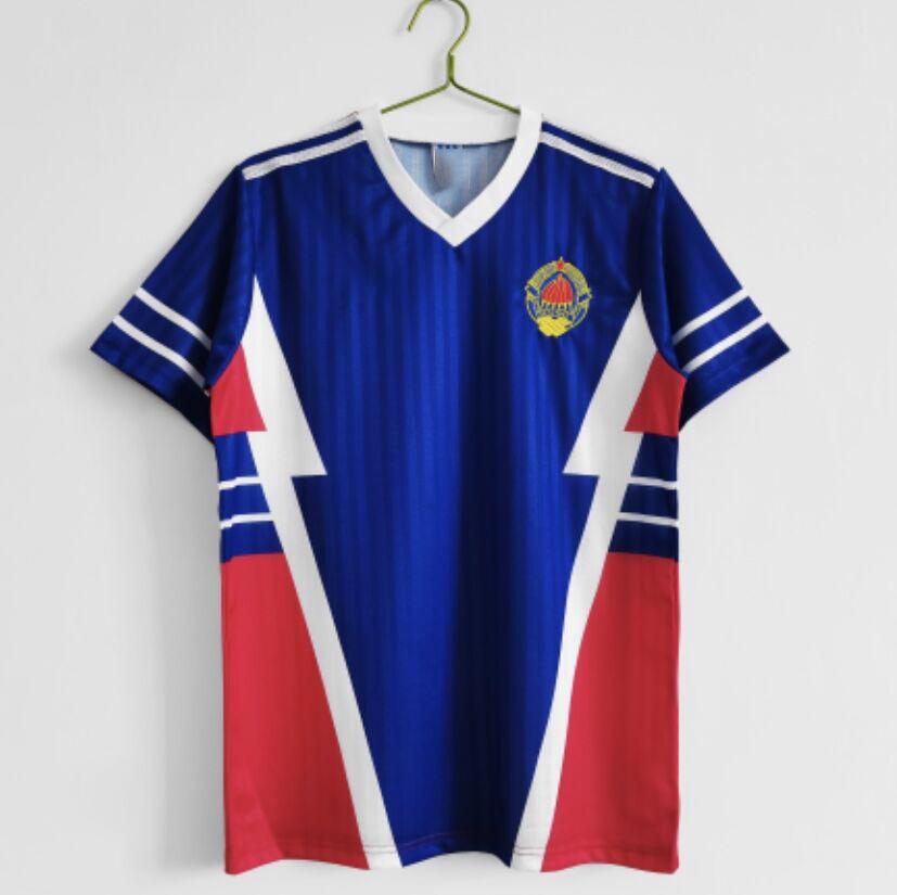 Source: Retro football uniform: Brazil-Real Madrid-Manchester United nostalgic version short-sleeved jersey