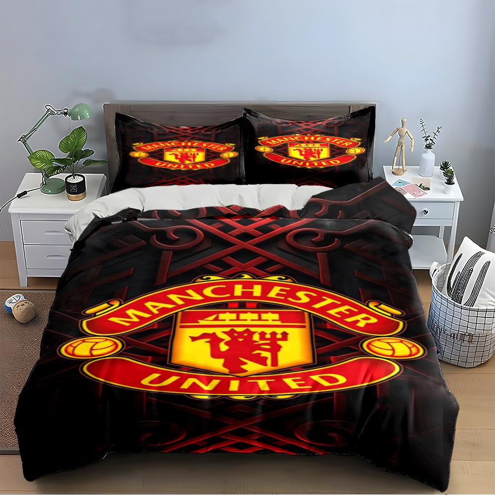 "Manchester United Bedding" Bedding Set (1 Duvet Cover, 2 Pillowcases, Duvet Not Included)