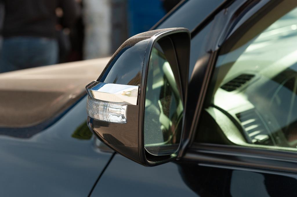 Полоски на зеркала 2012-2021 (2 шт, хром) для Toyota Land Cruiser 200