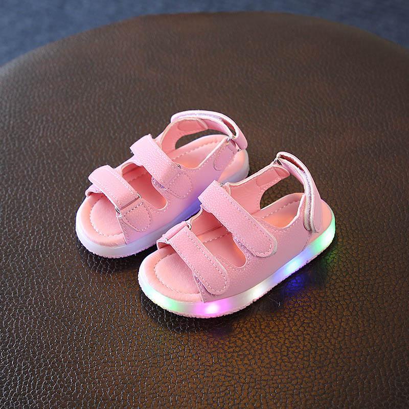 Adorable Children Casual Flashing Light Sandals With Soft Bottom And Timeless Design