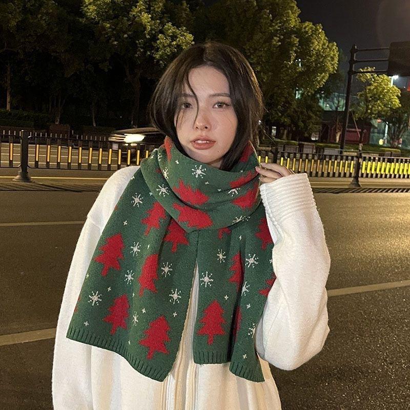 Versatile Christmas Tree Red Knitted Scarf Women'S Match Christmas Gifts Autumn Winter Warm Neck Protection Scarf Green Scarf