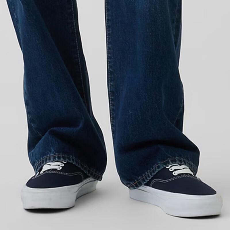 Gap Men's Classic Washed Straight-Leg Jeans