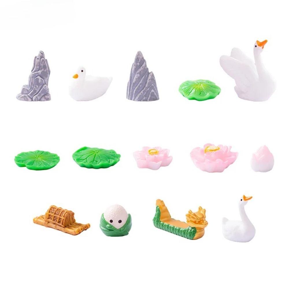 6pcs Fairy Tale Garden Micro Landscape Resin Crafts Mini Frog Statue Animal Model Lotus Leaf And Flower Home DIY Decoration