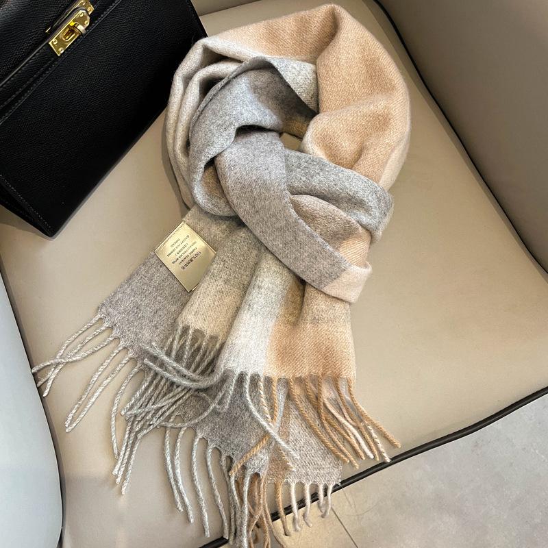 New pure wool plaid scarf British men and women couples winter warm double-sided fringed high-end scarf