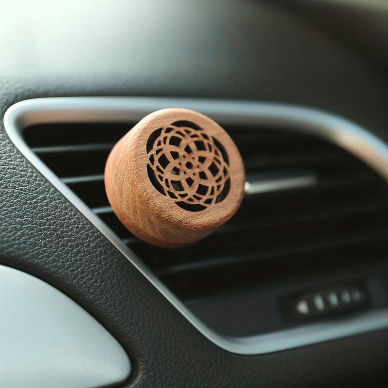 1PC Car mounted fragrance wood diffuser Indoor car fresh air Car mounted fragrance outlet perfume pendant