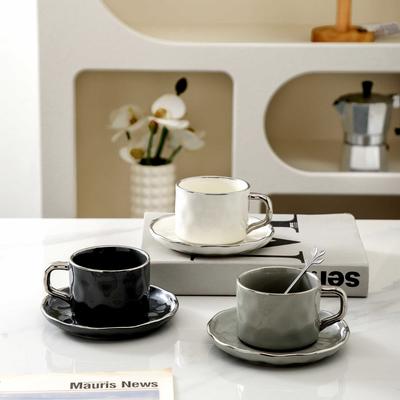 Ouxiao Luxus Kaffeetasse Haushalt Kaffeekanne Keramiktasse und Untertasse Set Nachmittagstee Tasse Untertasse Löffel Wasserbecher Blumentee Tasse
