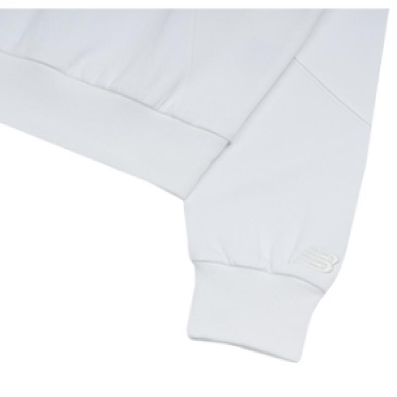 New Balance Women Signature Round Sweatshirt Nbncf1w222 10