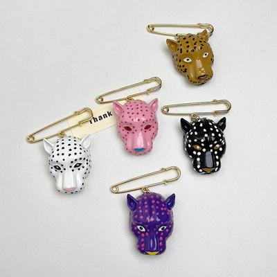 Elegant Enamel Leopard Head Brooch For Women Luxury Vintage Queen Style Pin Accessory Daily Party Accessory