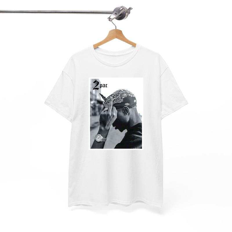 

2PAC Rapper Unisex T-Shirts, featuring hip-hop legends and pioneers. XXXL