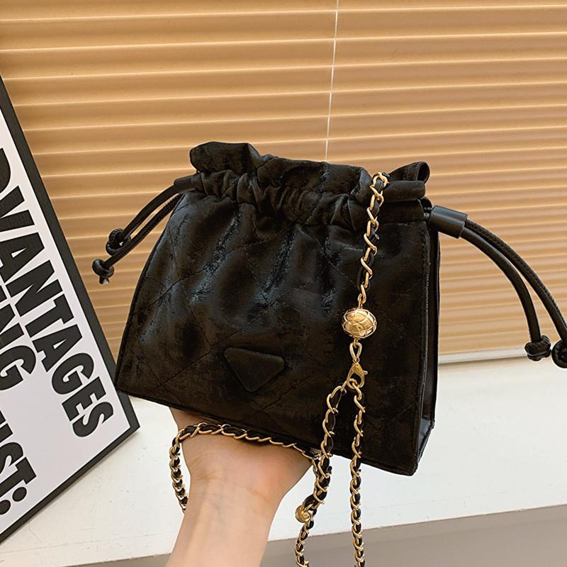 Stylish 2024 Summer New Arrival Women's Single Shoulder Bucket Bag In Chic Colors