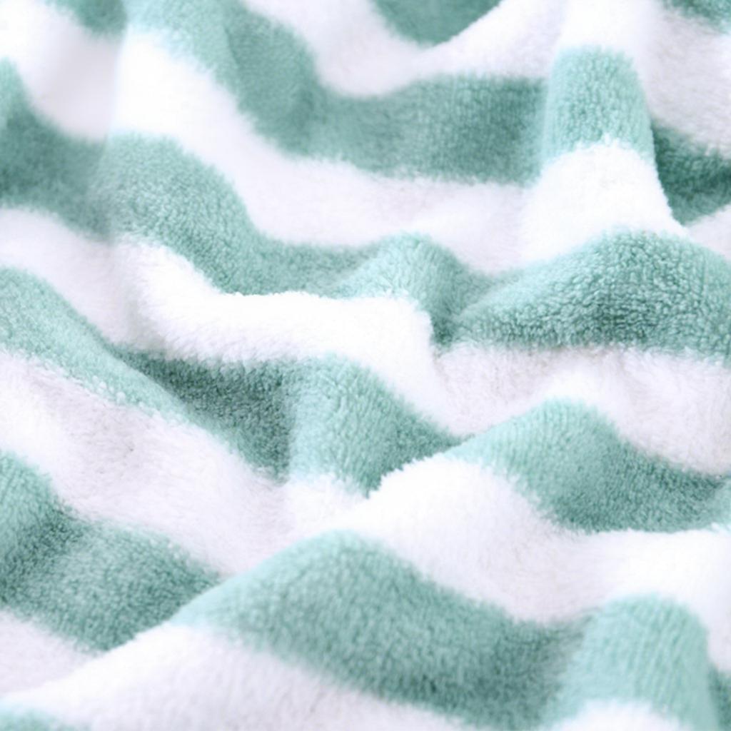 Two Piece Absorbent Coral Fleece Bath Towel Set Absorbs Water Towel Set Quick Dry Bath Fluffy Microfiber Towel for Household