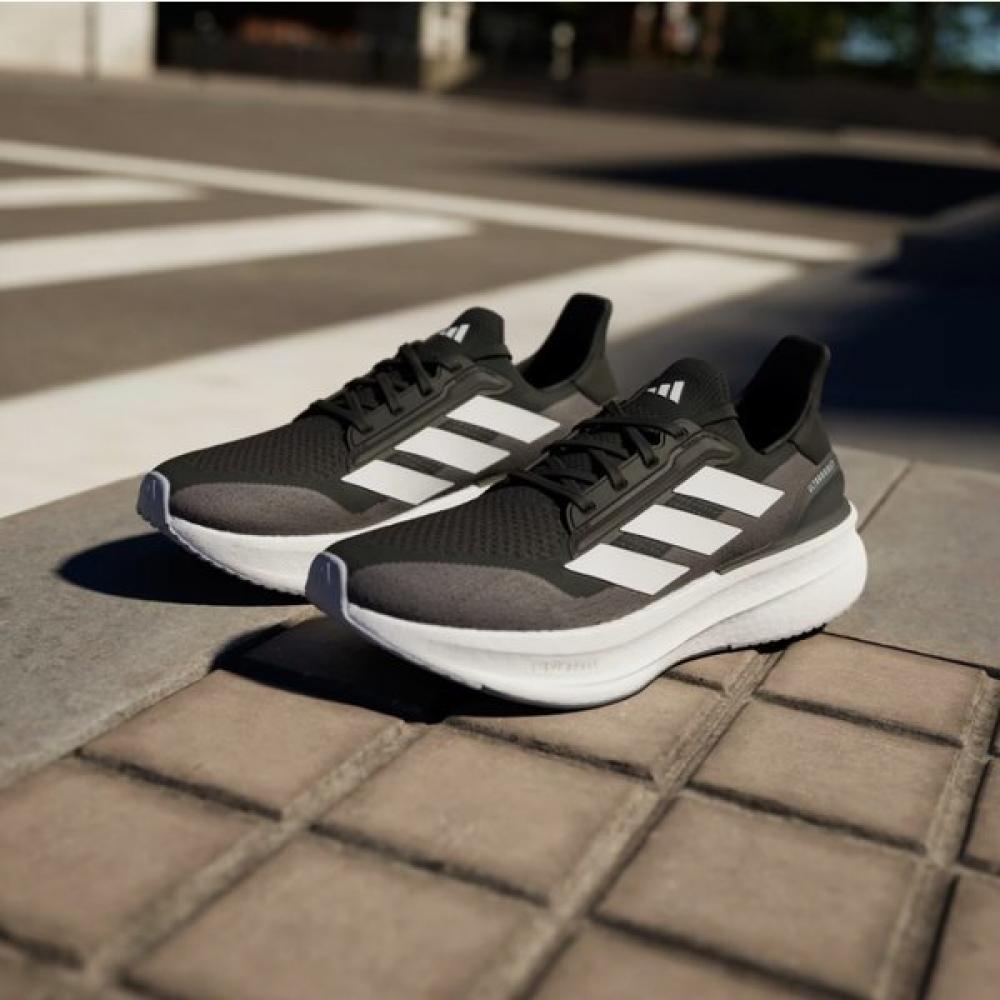 

Adidas Unisex Ultraboost 5x Ih3110 235