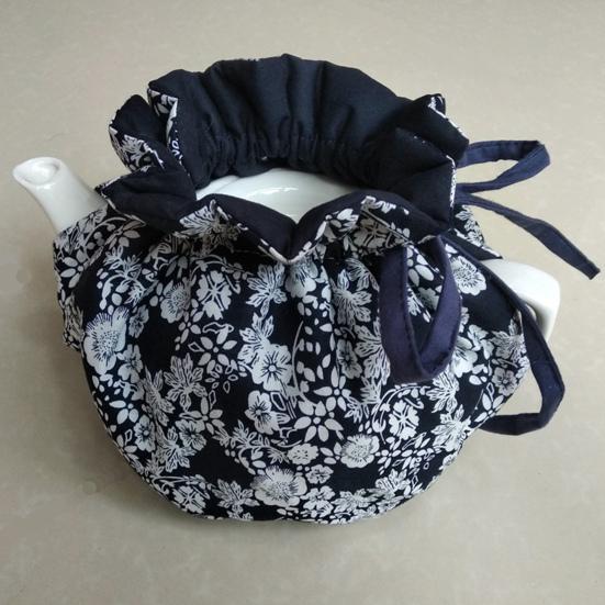 Creative Flower Pattern Teapot Cover Beautiful Eye-catching Cotton Teapot Holder Sleeve for Home