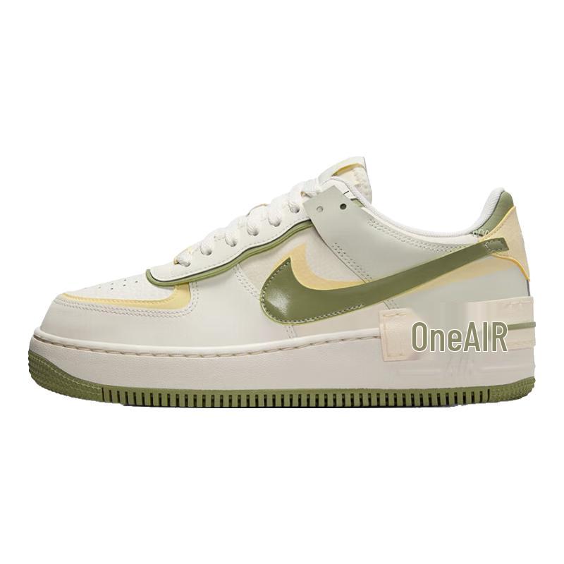 

Nike Women s Air Force 1 Low Sports Shoes 37.5