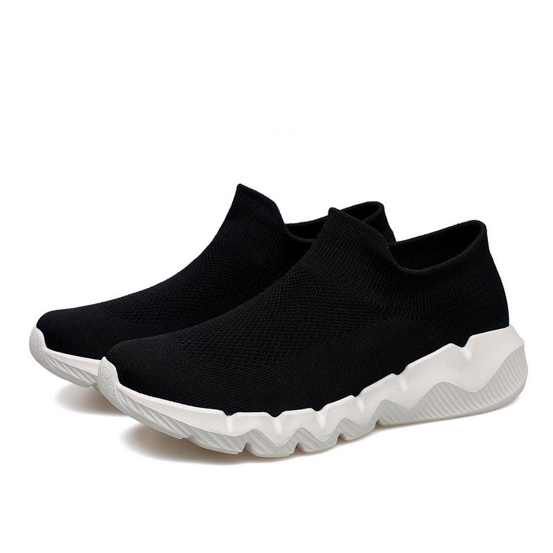Fashion Women's Red Knit Socks Shoes Breathable Mesh Lightweight Non-slip Flat Shoes Women Outdoors Comfort Sport Shoes Ladies Sneakers