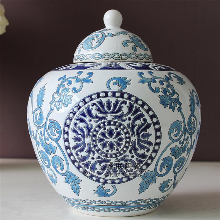 European Style Hand-Painted Ceramic Storage Jar for Living Room Décor