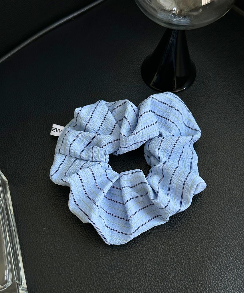 Quartevv Dailyn Stripe Scrunchie - 2 Colors