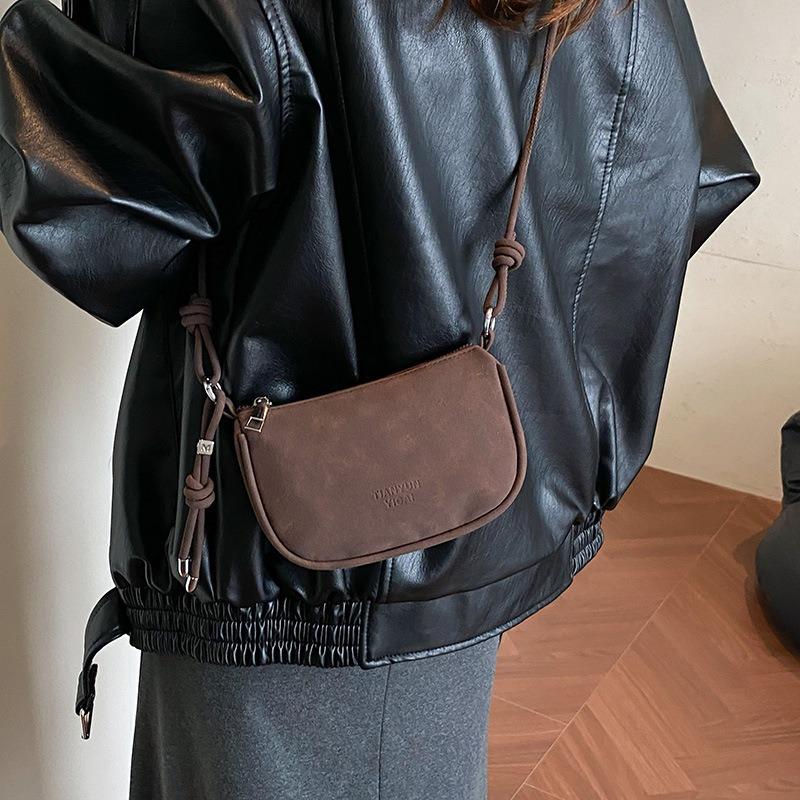 Popular Bags Women's New Niche Design Small Fresh Shoulder Bag Sweet Fashion Messenger Bag