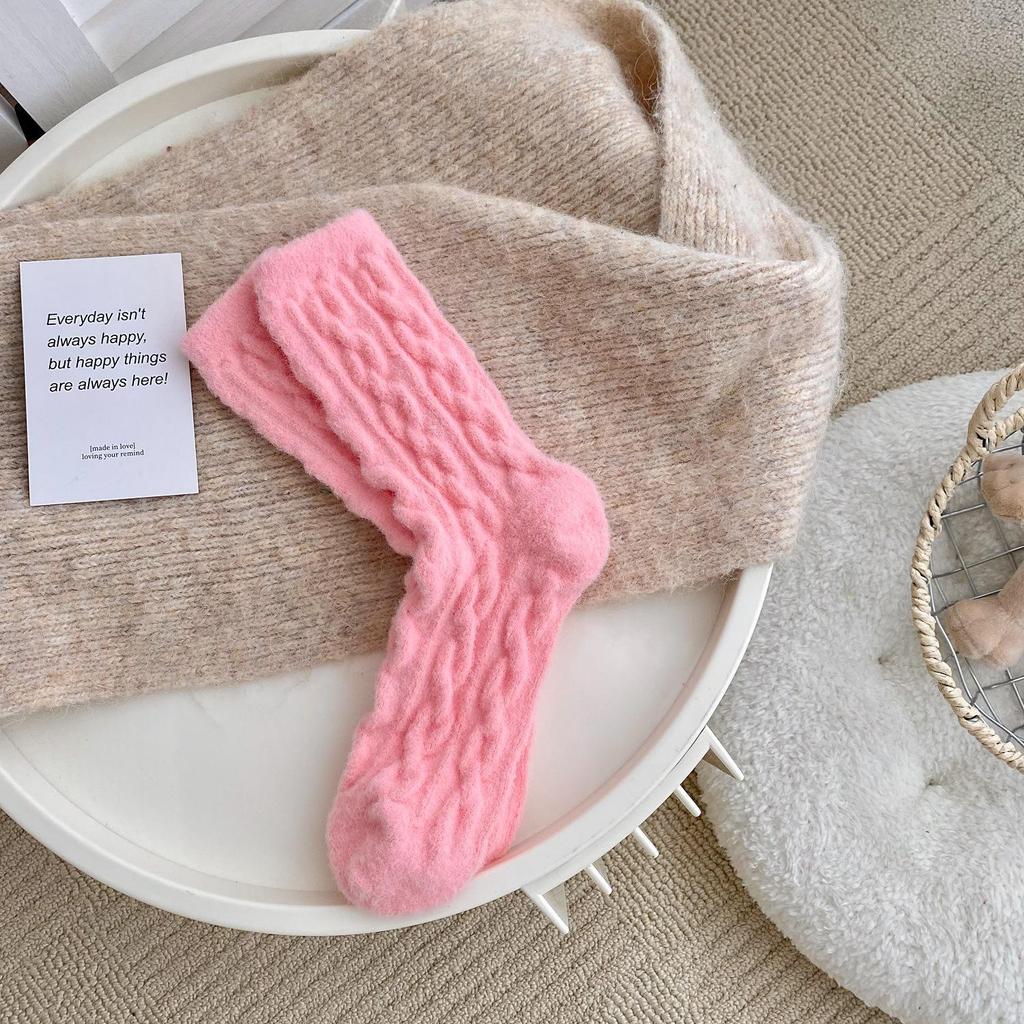 Women's Mink Velvet Mid-Tube Socks - Thick, Plush, Cable Knit for Autumn/Winter Warmth