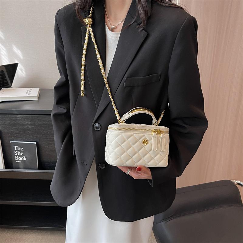 Premium Textur Ausländischer Stil Mini Damen Tasche Frühling und Sommer 2025 Neue Mode Diamantkette Schultertasche Handtrage Kleine Quadratische Tasche