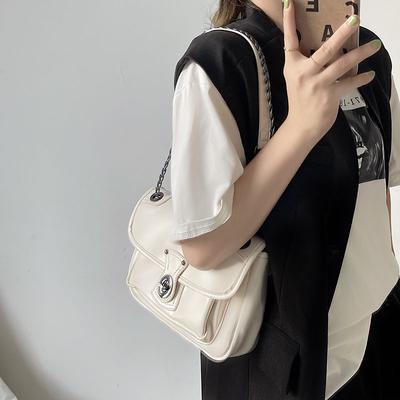 Fashionable New Chain Niche Retro Stray Bag Crossbody One Shoulder Armpit Large Capacity Square Bag for Women