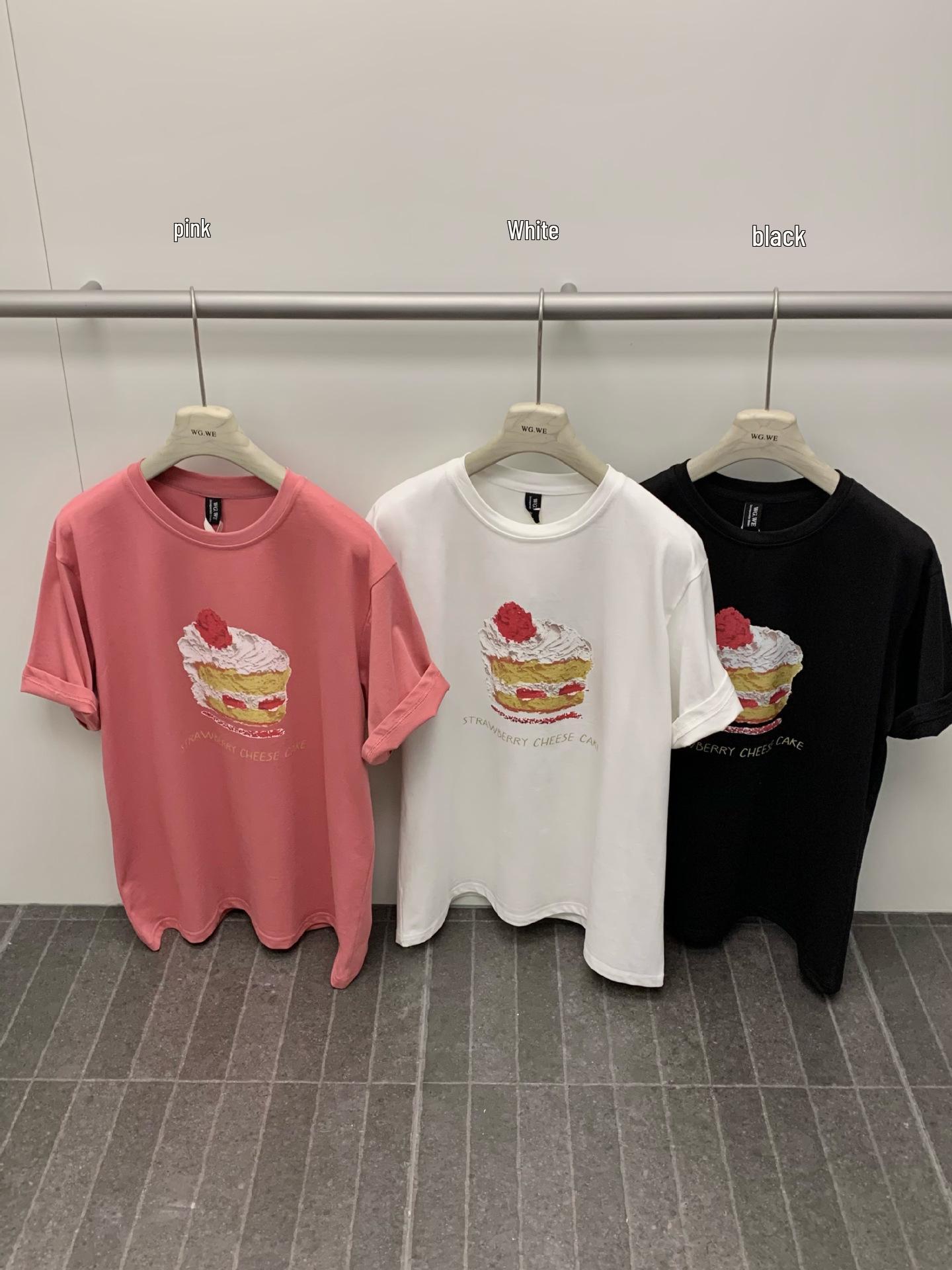 

Strawberry Cake Loose Round Neck Short Sleeve Women s T-Shirt - Spring/Summer Trendy Collection One Size чёрный