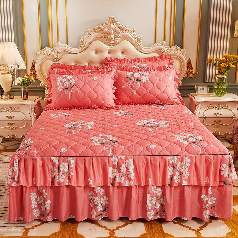 3pcs Bed Skirt Set Solid Color Quilted Thickened Lace Decoration Includes 1 Bed Skirt + 2 Pillowcases Suitable for Home And Hotel