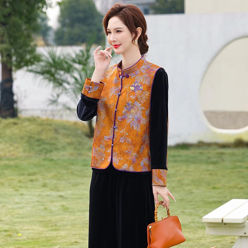 

Women s Spring & Autumn Chinese Style Embroidered Stand-Up Collar Vest & Velvet Top Set M