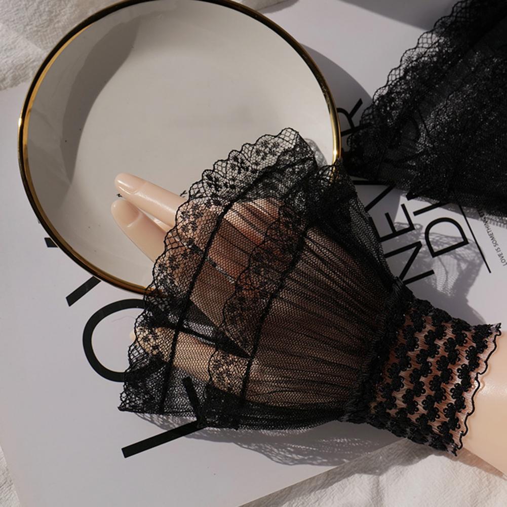1 Pair Women Prom Gloves See-through Lace Hollow Out Ruffle Edge Thin Wrist Cuff Fingerless Performances Bride Wedding Mittens