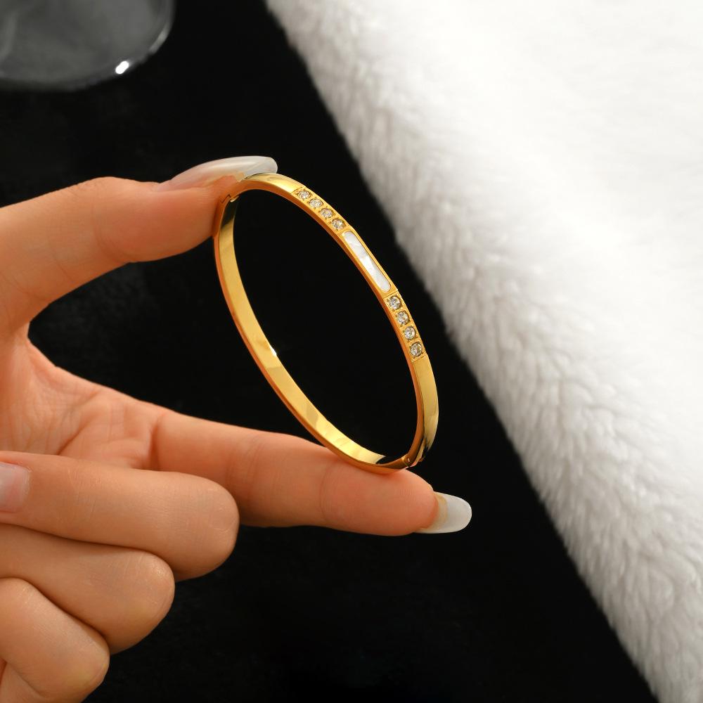 Elegantes Zirkonarmband - Weißer Titanstahl für Damen