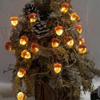 10 stóp 30 LED Oświetlenie świąteczne Lampki sznurkowe w kształcie orzechów Oświetlenie wodoodporne do wewnątrz i na zewnątrz 8 funkcji z pilotem Sterowanie bateryjne