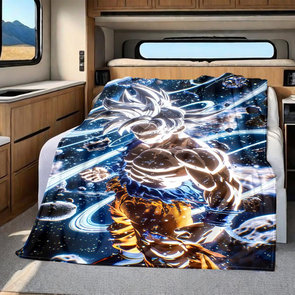 1pz Coperta in Flanella con Stampa Son Goku, Alta Qualità per Tutte le Stagioni, Decorazione per la Casa, Calore e Comfort, Perfetta per Regali di Natale