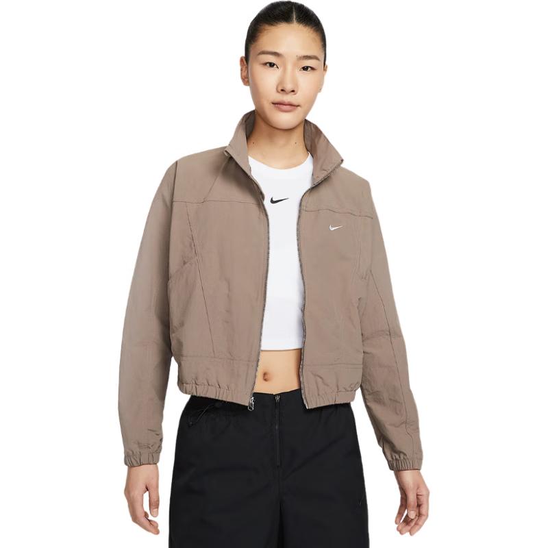 Nike Women s Woven Jacket S