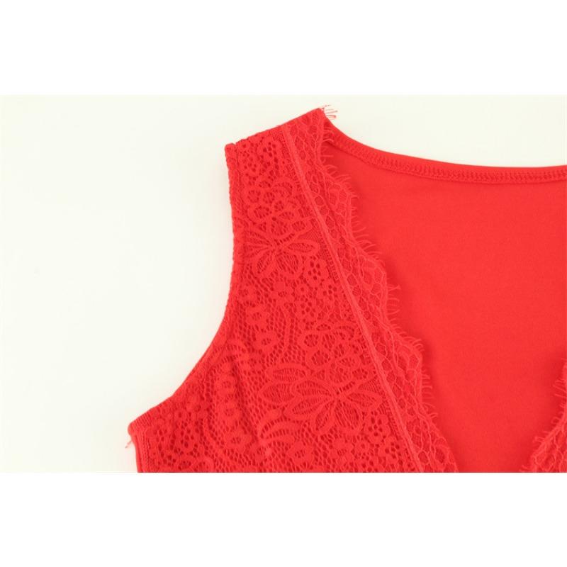 Women's Fashion Sexy Lace V-neck Splicing Temperament Spice Girl Bag Buttock Short Dress