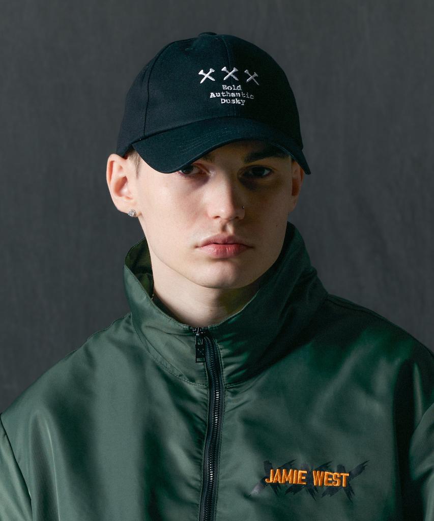 Jeimiweseuteu Gordon Slogan Ball Cap (Black)