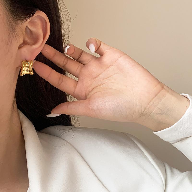 PONYKISS Sterling Silber 18 Karat Gold Unregelmäßige Runde Creolen für Damen Trendiger Feiner Leichter Luxus Schmuck