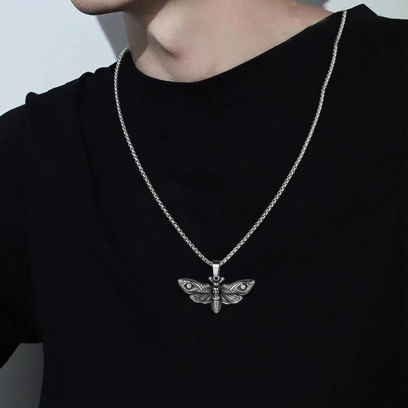 Vintage Moth Pendant Necklace For Men Hip Hop Rock Silve Stainless Steel Chain Big Insect Neck Jewelry Male Halloween Gift