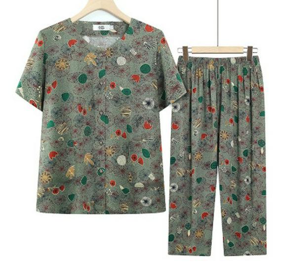 Summer Short Sleeve Rayon Suit: Cotton Silk Cardigan & Nine-Point Pants for Middle-Aged and Elderly Women 5XL зелёный
