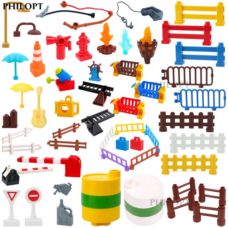 Big Building Block Accessories Train Track Traffic Signs Light Roadblock Parking Pole Fence Compatible Outdoor Series Kids Toys