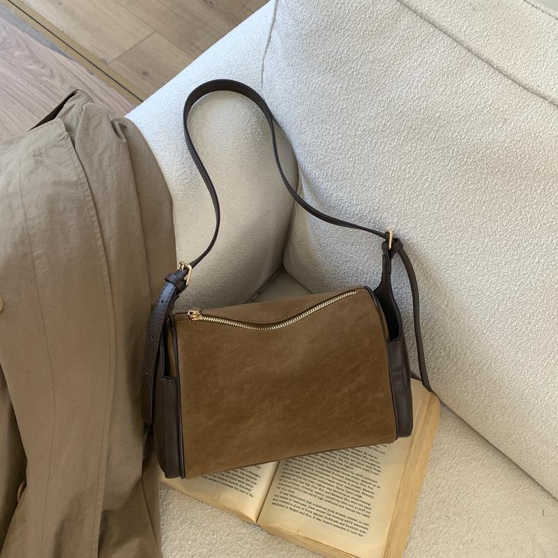 Fashionable and Simple Large-capacity Backpack, High-end and Retro Single-shoulder Crossbody Bag