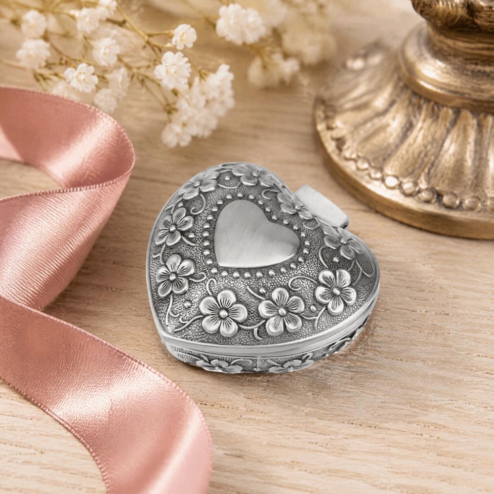 Heart Shape Metal Jewelry Box Carved Flower Heart Jewelry Box Antique Collection