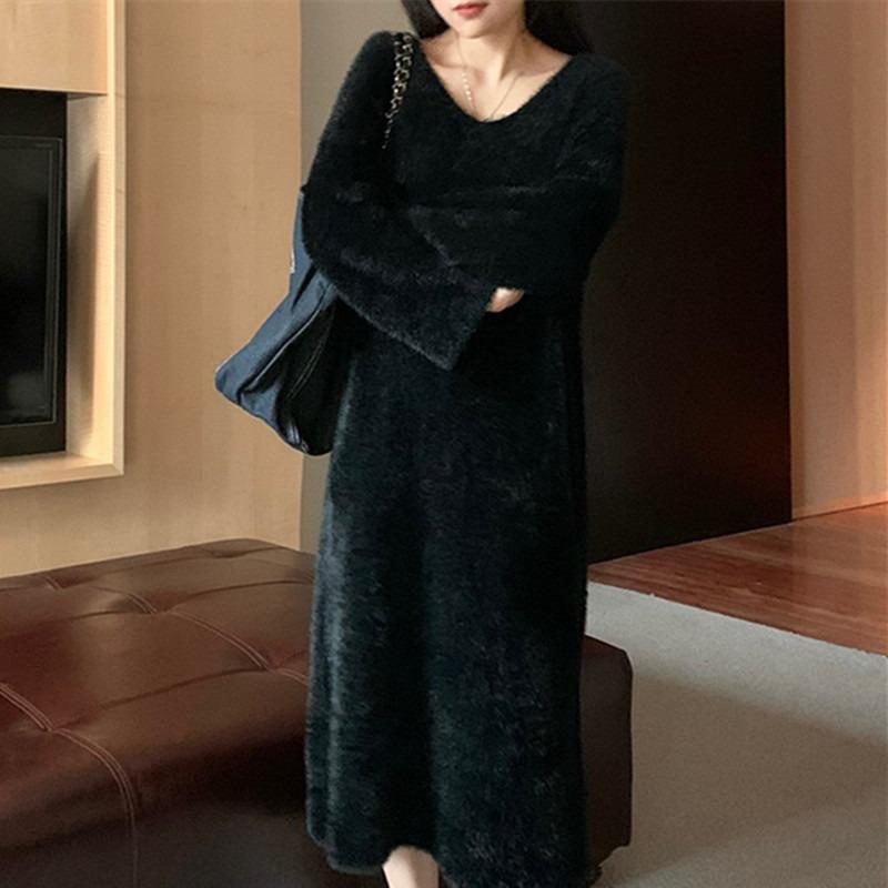 Gentle Wind White Imitation Mink Velvet Medium and Long Pullover Sweater V-neck Loose Lazy Knitted Dress Women's Autumn and Winter